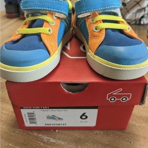 See Kai Run size 6 boys Tanner sneakers in GUC